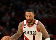 开云体育直播-奇才血洗国王，利拉德高光表现的简单介绍