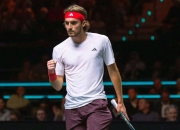 开云体育官网-英国网球队逆转西班牙网球队，西西帕斯三分雨点燃全场的简单介绍