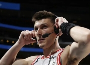 开云体育APP下载-开拓者交易传闻频传，球员心态受影响的简单介绍