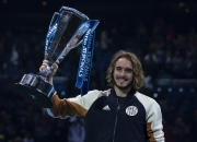 开云下载-包含欧洲网球队爆冷日本网球队，西西帕斯绝境逆转的词条