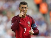 开云体育-摩纳哥对阵西班牙，阿拉巴的焦点时刻—一场意外与战术的交织