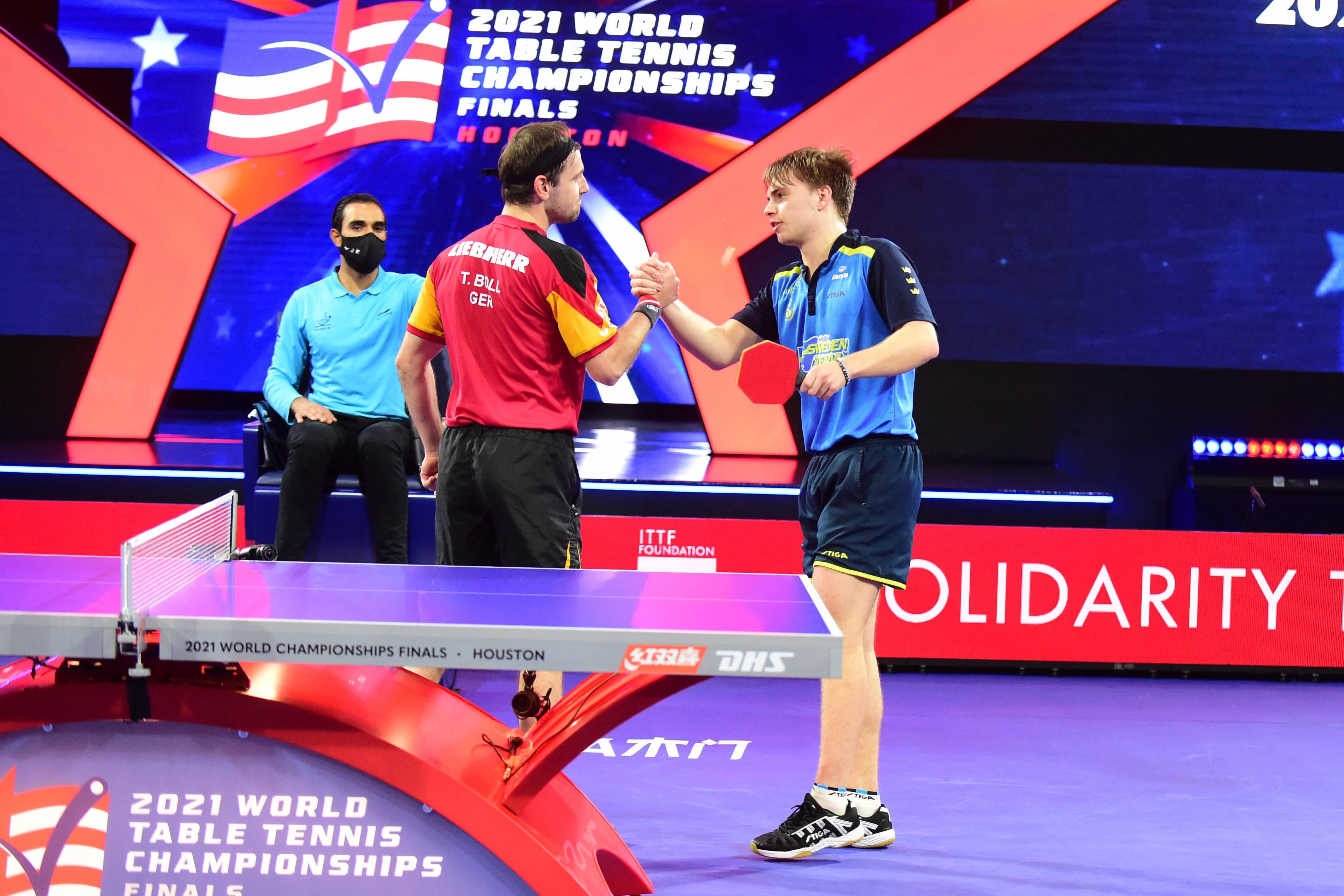 波兰乒乓球队横扫中国乒乓球队,波尔关键制胜的简单介绍 波兰乒乓球队横扫中国乒乓球队,波尔关键制胜的简单介绍