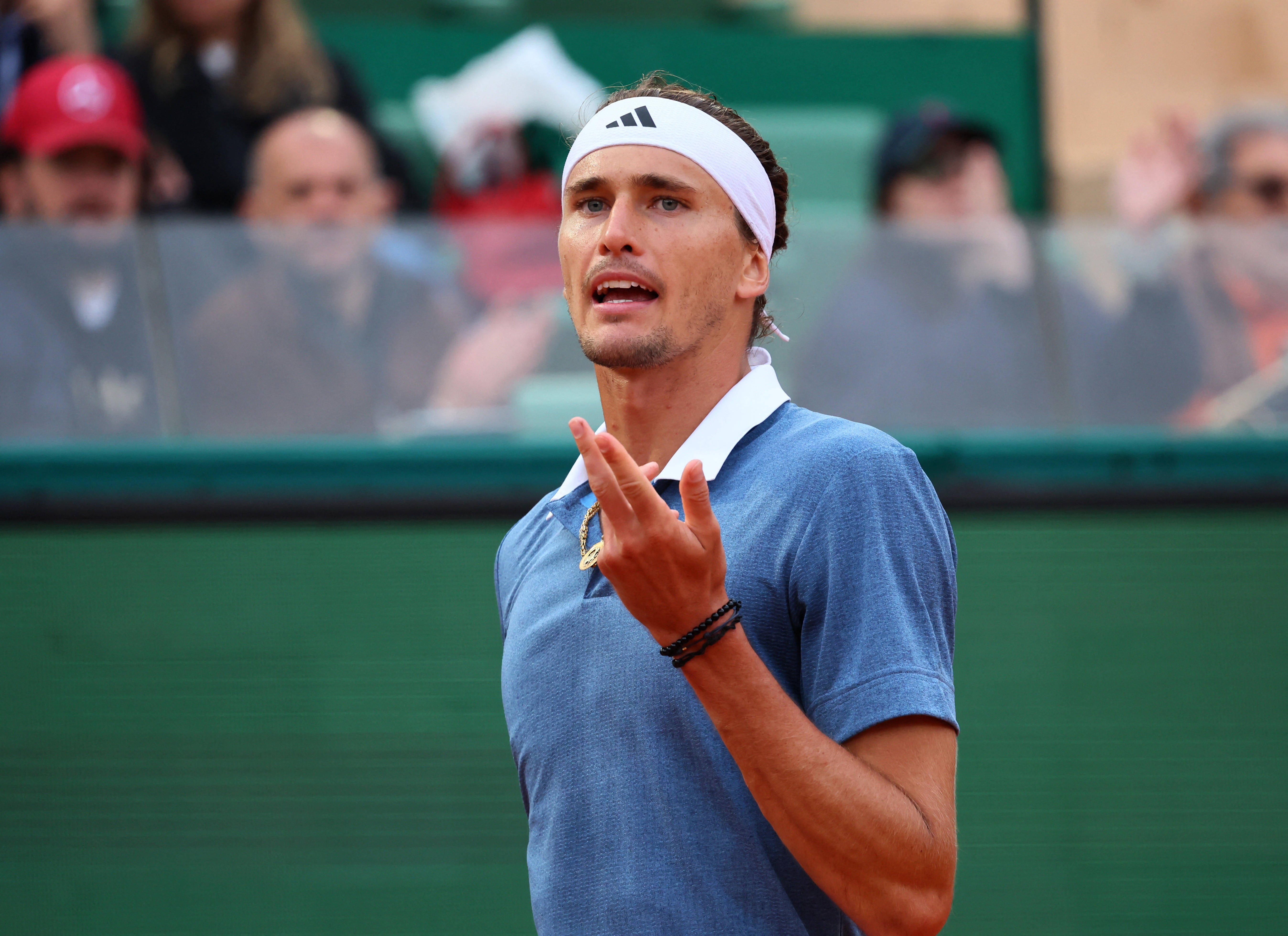 包含世界网球队逆转意大利网球队,兹维列夫统治全场的词条 包含世界网球队逆转意大利网球队,兹维列夫统治全场的词条