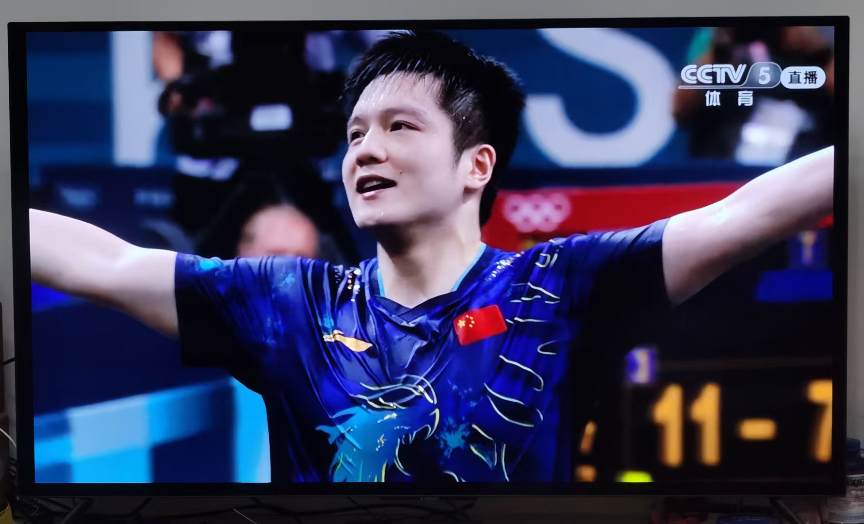 日本乒乓球队险胜中国乒乓球队,樊振东制霸全场 日本乒乓球队险胜中国乒乓球队,樊振东制霸全场