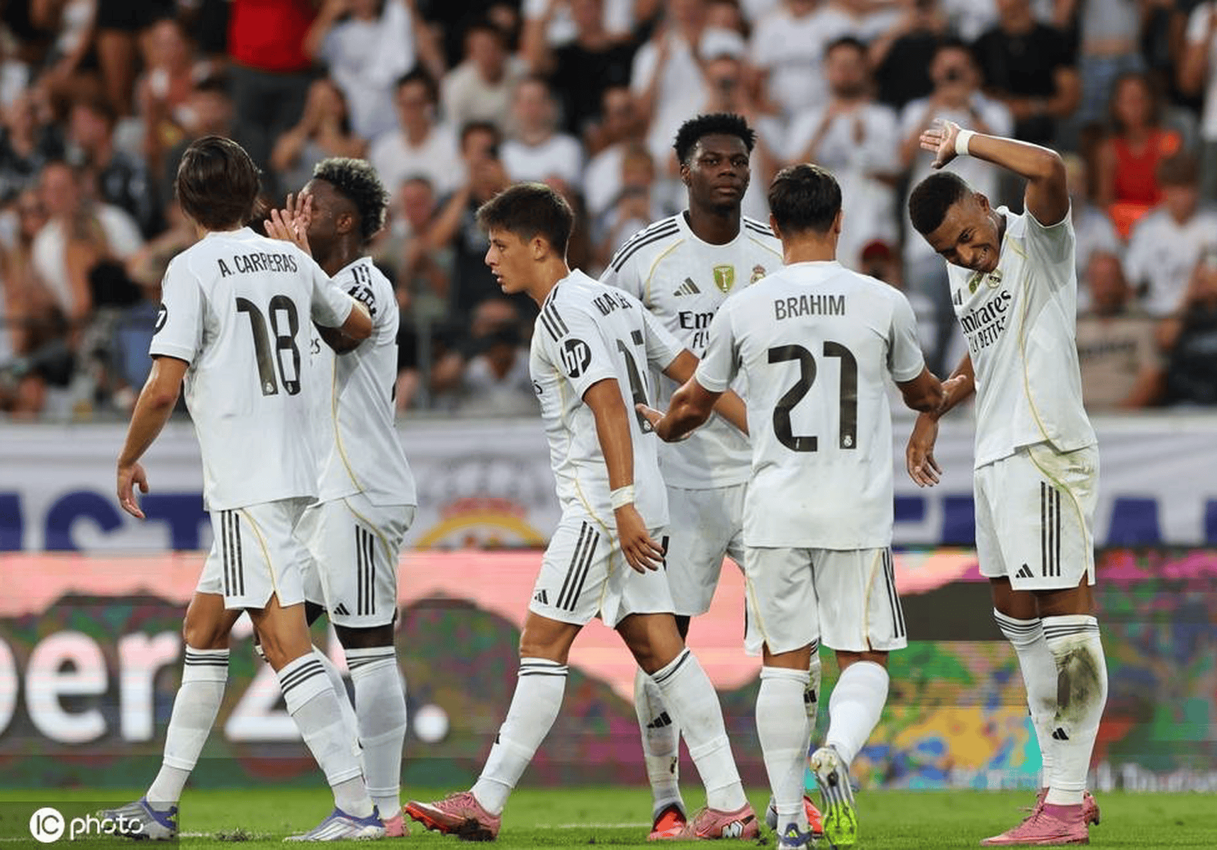 皇马险胜塞内加尔,姆巴佩高光表现的简单介绍 皇马险胜塞内加尔,姆巴佩高光表现的简单介绍