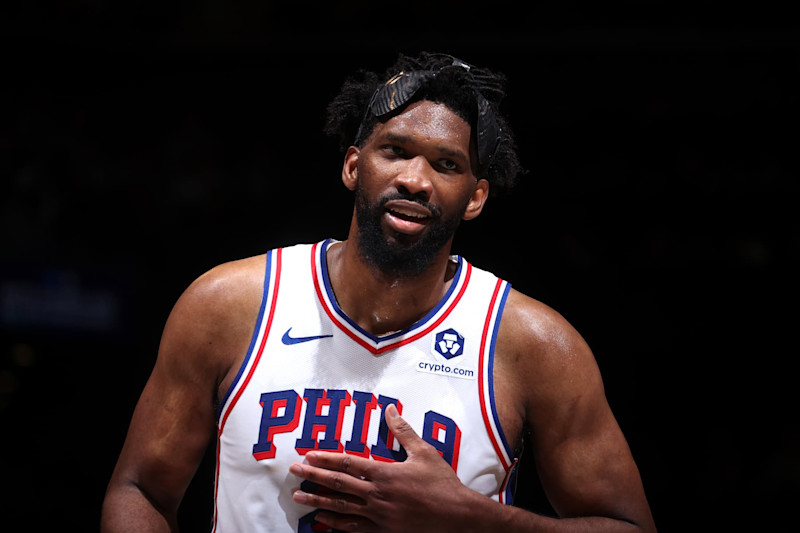 湖人B队碾压独行侠,恩比德一己之力扛起全队 湖人B队碾压独行侠,恩比德一己之力扛起全队