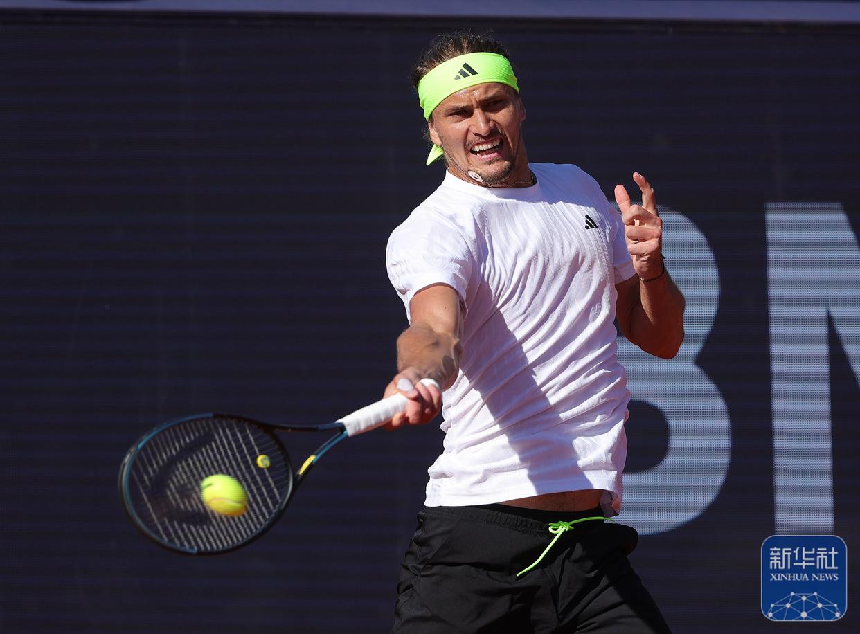 欧洲网球队血洗法国网球队,兹维列夫完成帽子戏法 欧洲网球队血洗法国网球队,兹维列夫完成帽子戏法