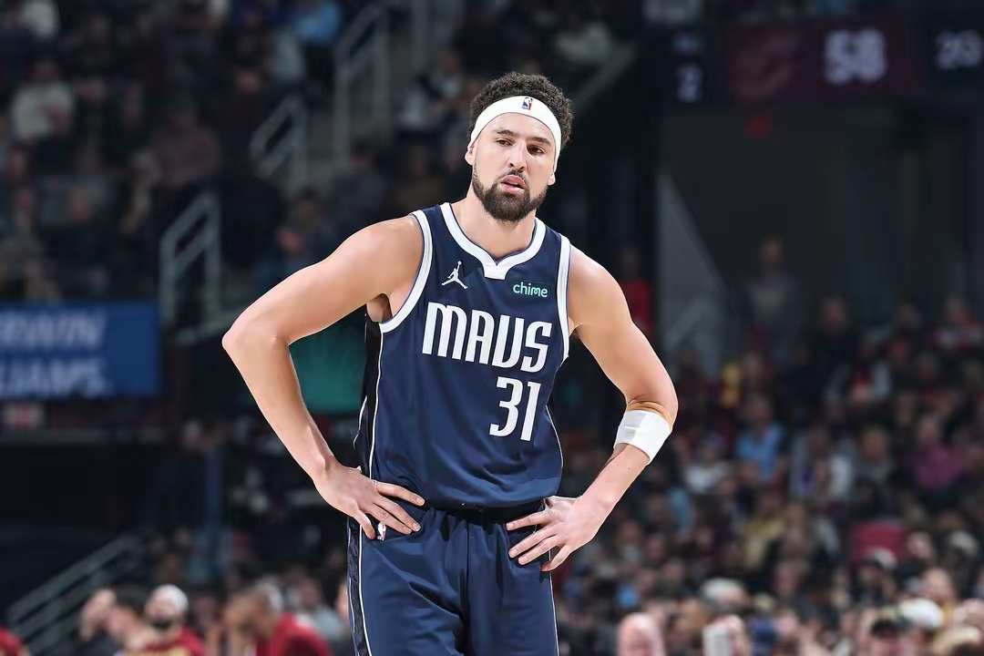 日本男篮绝杀独行侠,克莱一己之力扛起全队的简单介绍 日本男篮绝杀独行侠,克莱一己之力扛起全队的简单介绍