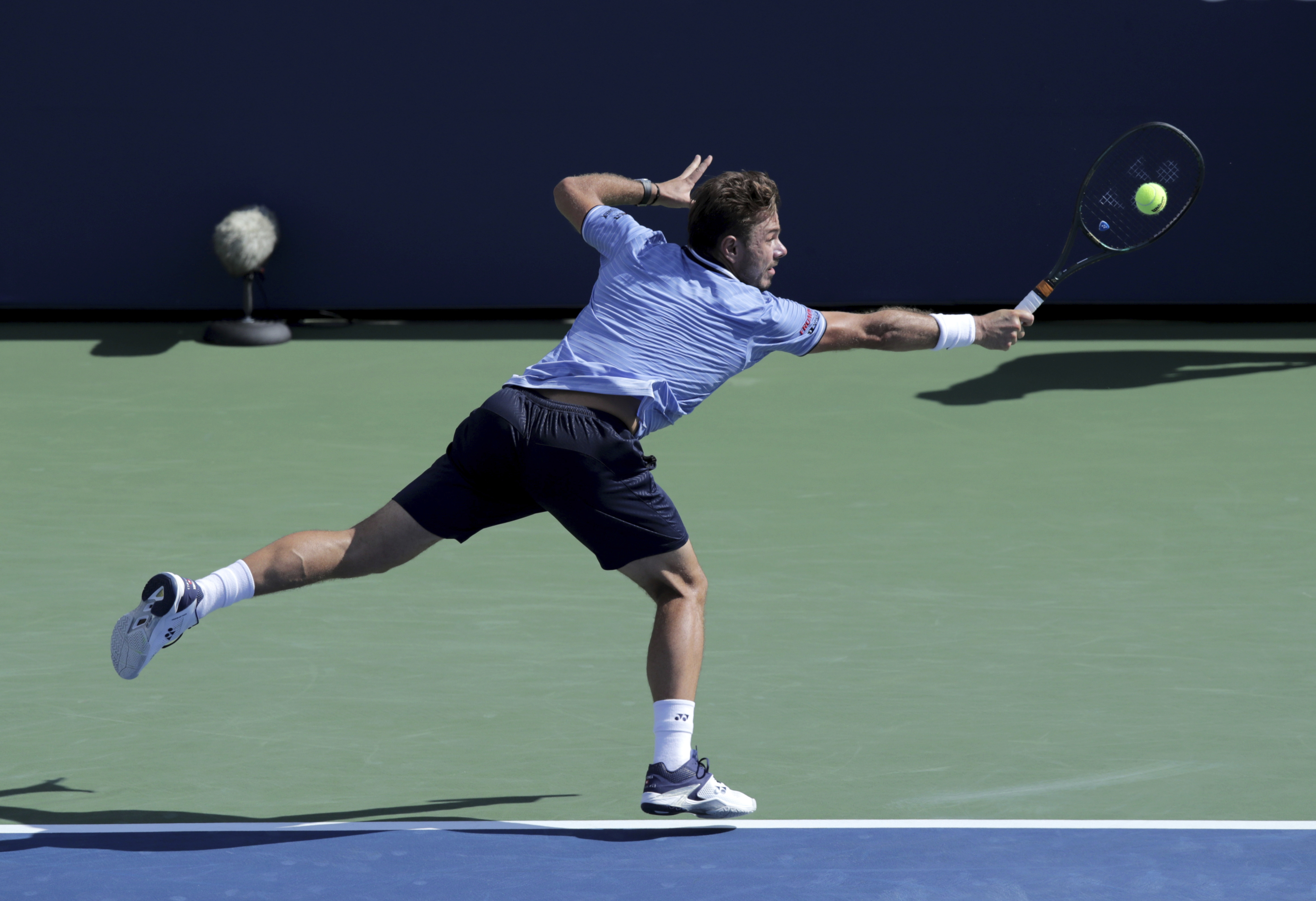 世界网球队力克法国网球队,瓦林卡惊艳世界的简单介绍 世界网球队力克法国网球队,瓦林卡惊艳世界的简单介绍