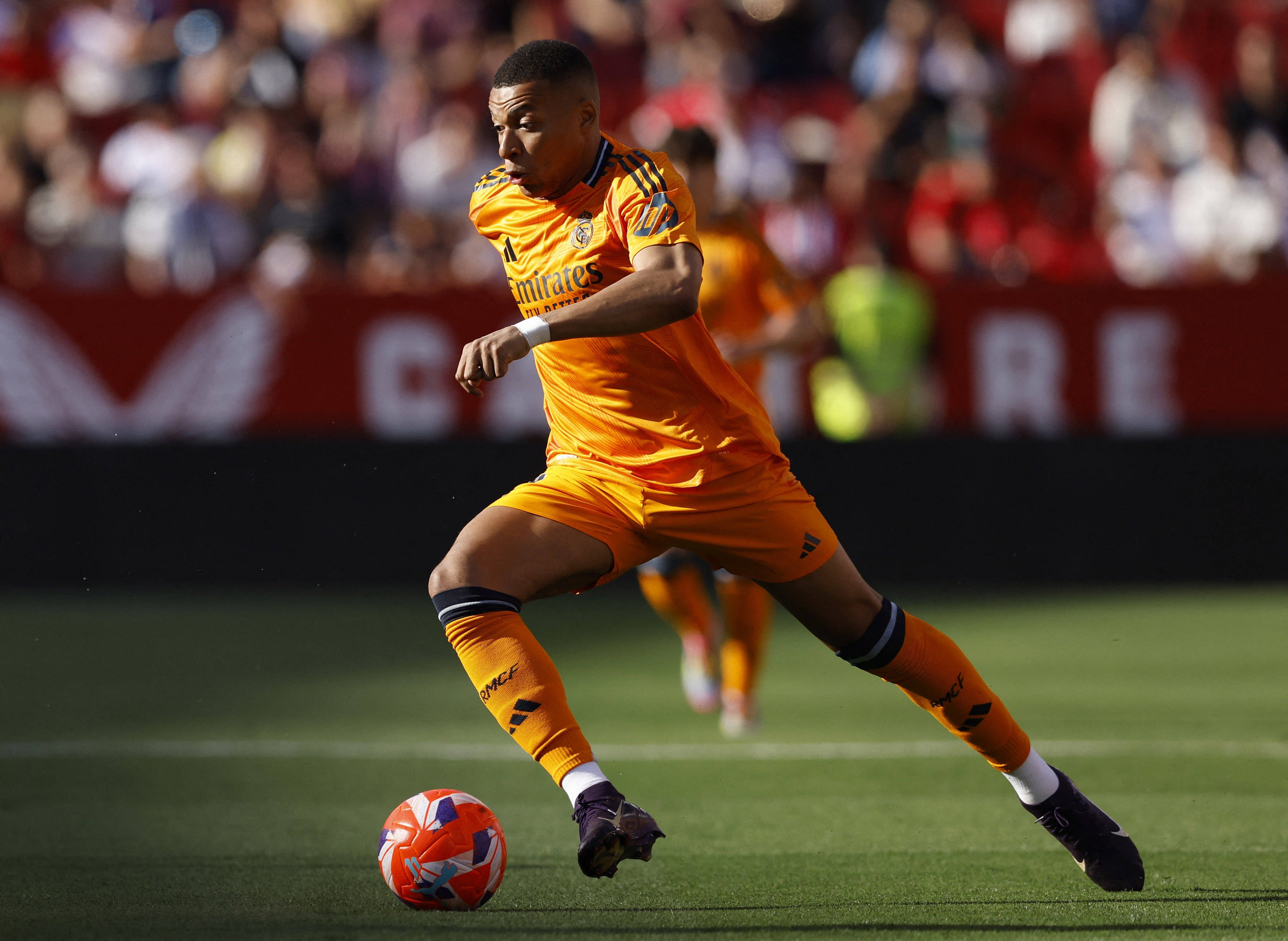 比利时队金靴领军,锁定欧洲杯参赛名额的简单介绍 比利时队金靴领军,锁定欧洲杯参赛名额的简单介绍