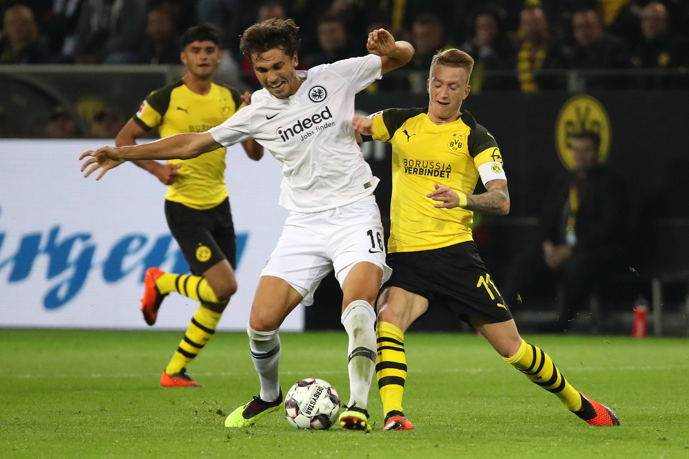 关于法兰克福客场不敌斯图加特,遭遇多场联赛失利的信息 关于法兰克福客场不敌斯图加特,遭遇多场联赛失利的信息