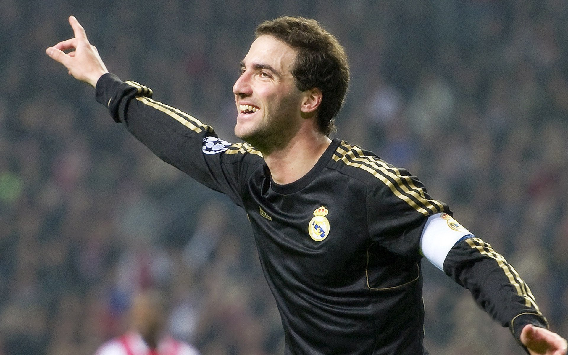 布鲁诺存在感拉满，阿根廷强行终结英格兰的宿命对决