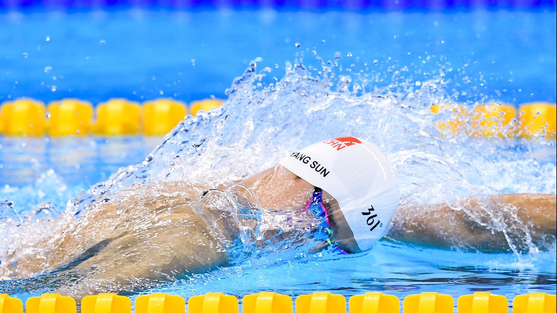 若日尼奥中场魔法引爆战局，马德里竞技终结尼斯黑马神话